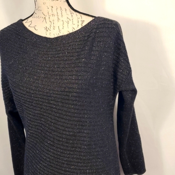 White House Black Market off shoulder Sweater Size Small - Picture 4 of 17